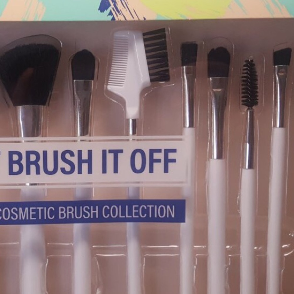 ✨ NIB 10-Piece Cosmetic Brush Collection ✨ - Picture 4 of 4